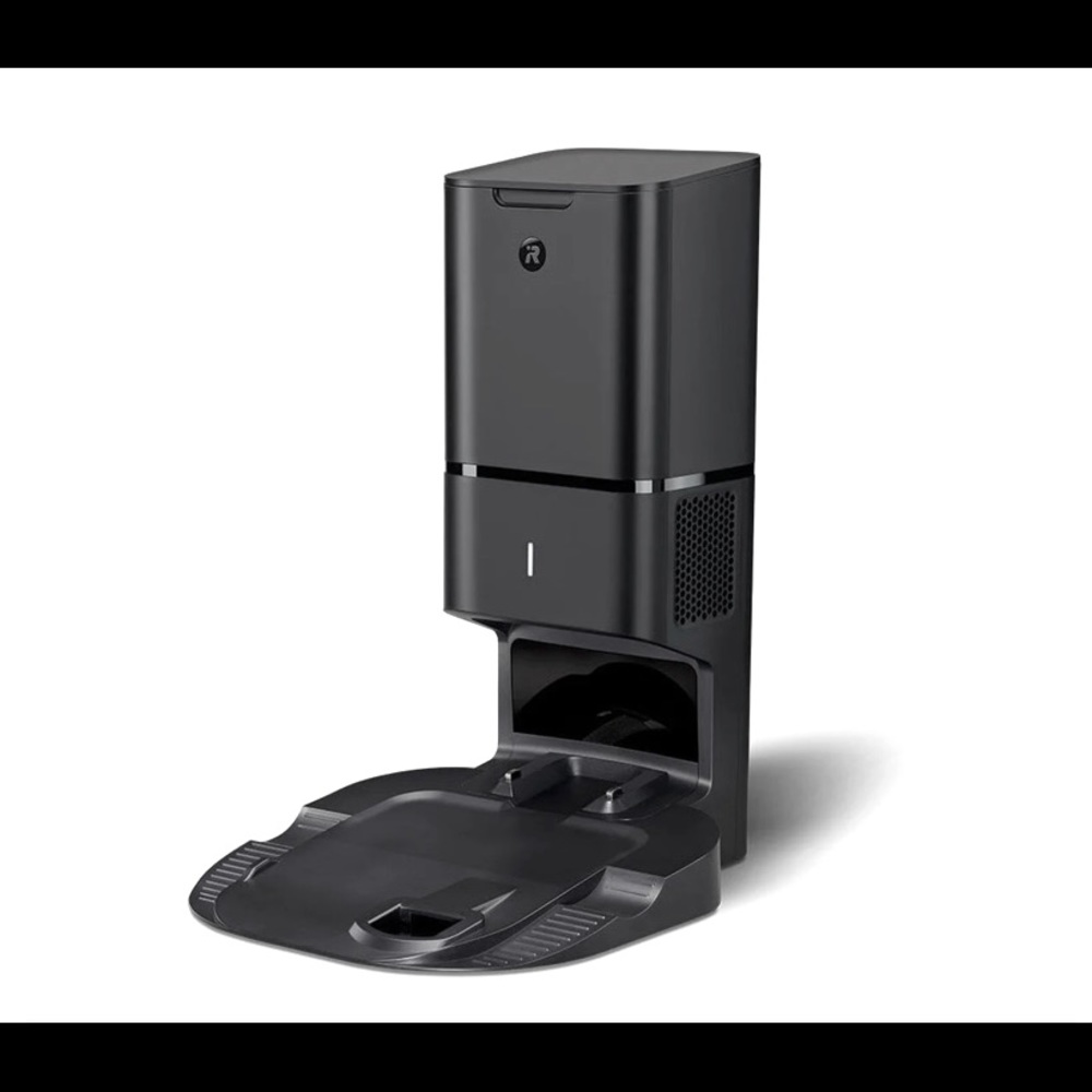 iRobot® i series Clean Base® Automatic Dirt Disposal